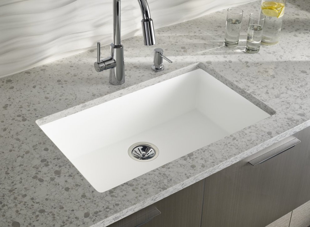 Engineered-quartz-stone-kitchen-countertop